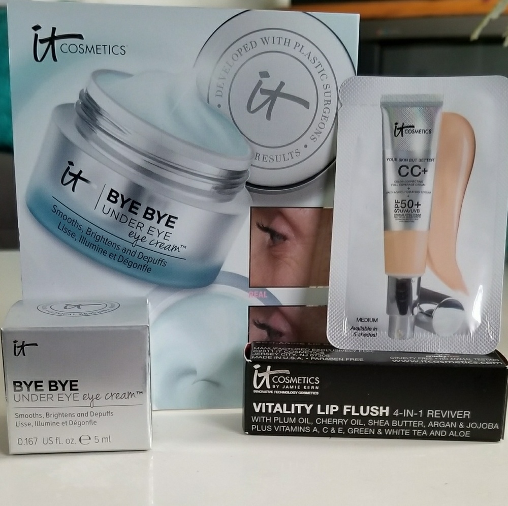 *SOLD*IT Cosmetics Lip Flush Set (je ne sais quoi)